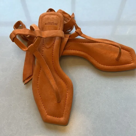 ✨ Brand New✨ Alexandre Birman Clarita Summer T.  Suede Flats in Mango