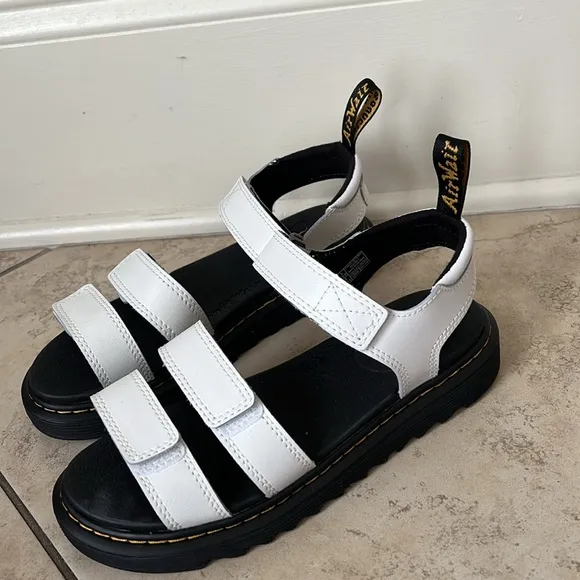 🆕 DR. MARTENS KLAIRE Junior White Leather Sandals