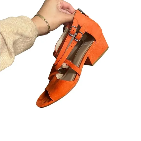 ✨ Eileen Fisher Coral Strappy Sandals