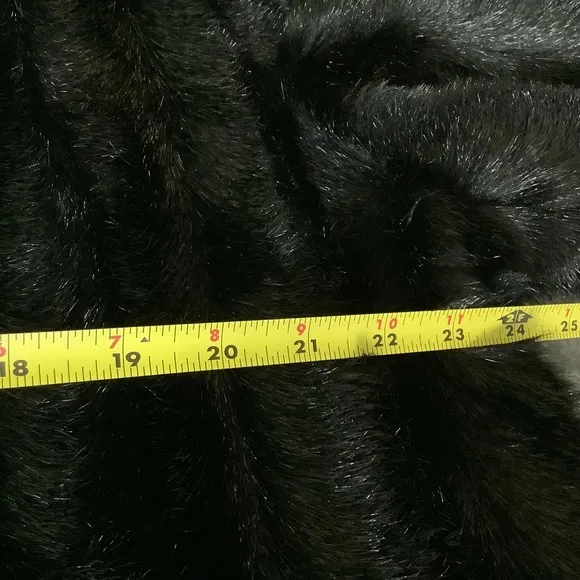 💎 Fabulous Furs by Donna Salyer’s Vintage full length faux fur coat . Size L 💄