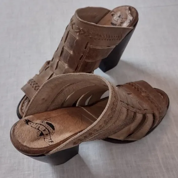 🌞 Freebirds Vulture slipon tan leather braided open toe chunky heel women 8