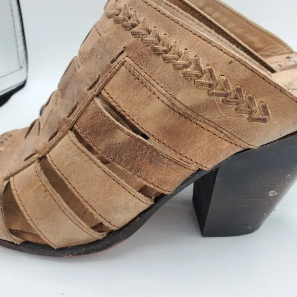 🌞 Freebirds Vulture slipon tan leather braided open toe chunky heel women 8