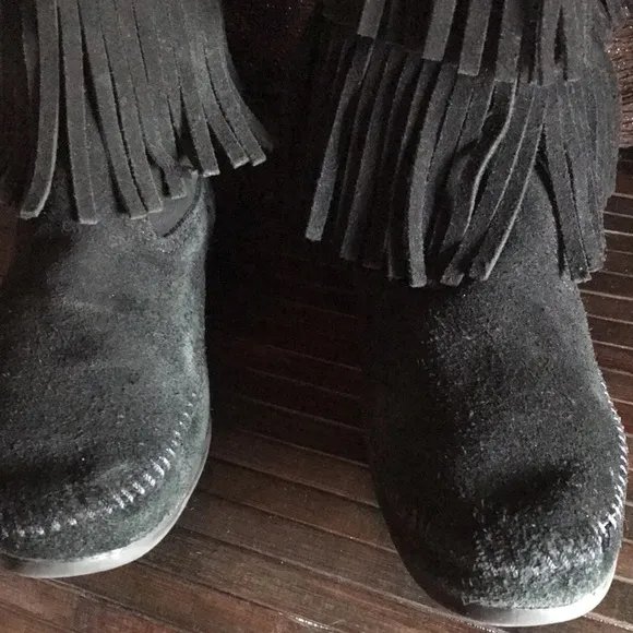 🛍️ MINNETONKA Black Suede Fringed Moccasin Calf Boots