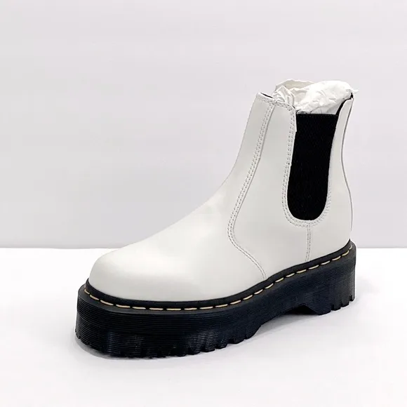 - NEW Dr Martens 2976 Quad Platform Chelsea Boots