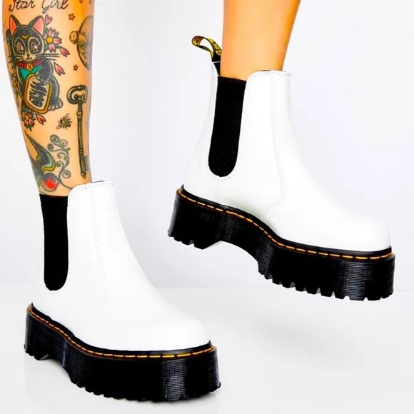 - NEW Dr Martens 2976 Quad Platform Chelsea Boots