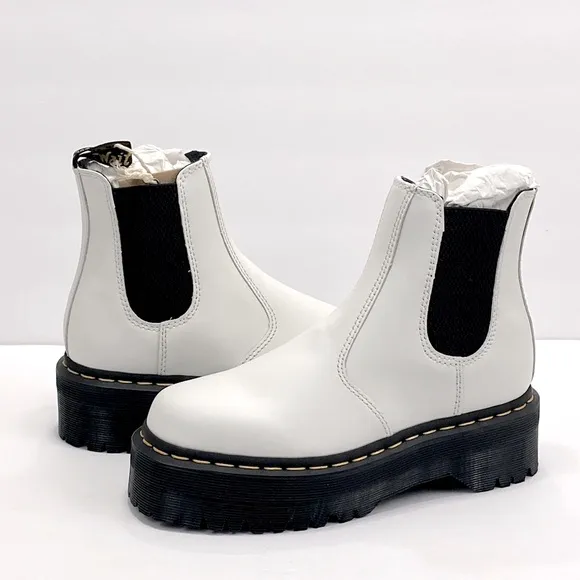 - NEW Dr Martens 2976 Quad Platform Chelsea Boots