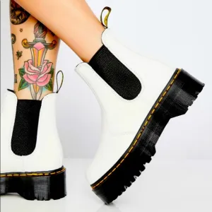 - NEW Dr Martens 2976 Quad Platform Chelsea Boots