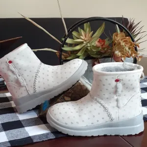 💯 NEW I Heart Ugg Kisses