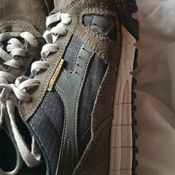 🇺🇦 NEW Vintage fit Sketchers Suede and Leather Size 8.5