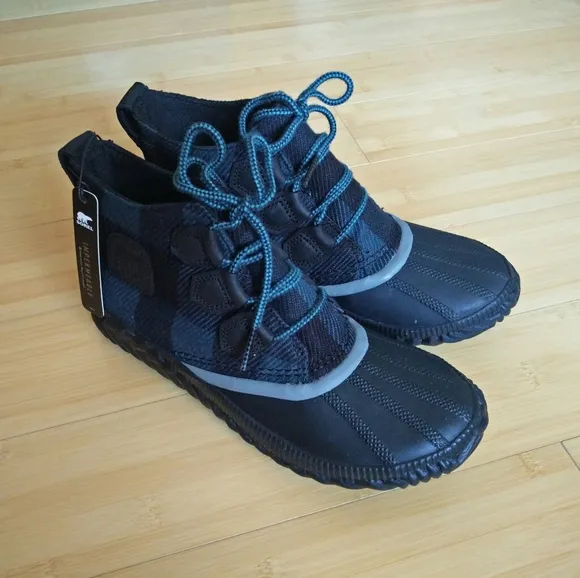 -NEW- Women's Sorel Out N About Plus Boots/Booties 7