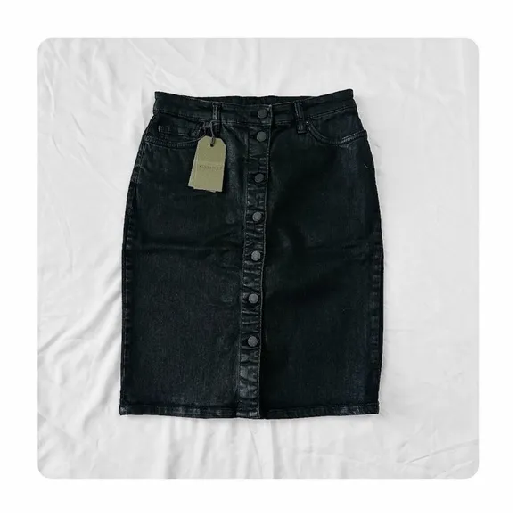 ★ NWT All Saints Jolie Button Waxed Skirt - Black ★