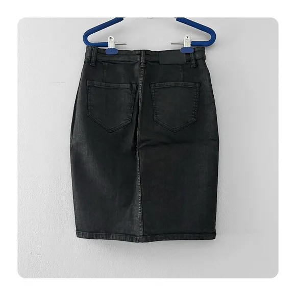 ★ NWT All Saints Jolie Button Waxed Skirt - Black ★