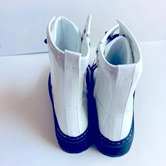 🖤 White Faux Leather Platform Lace Up Boots Size 6