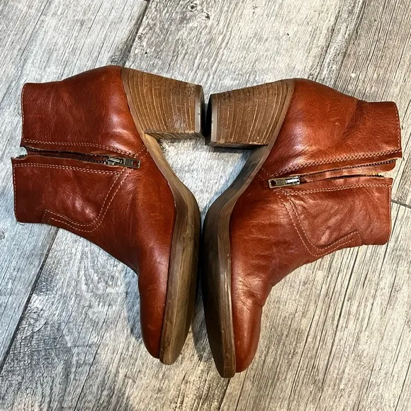 1987 | leather heeled booties