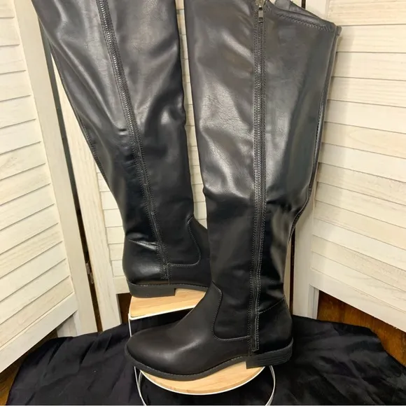 A New Approach Bradley Black Faux Leather Zip Up Over the Knee Boots Size 9
