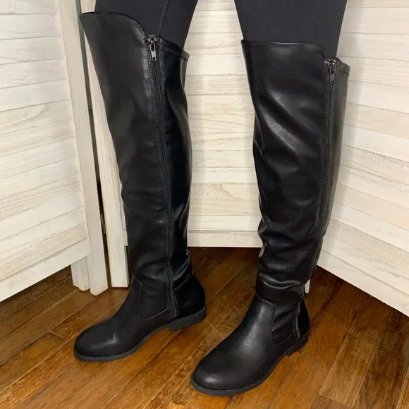 A New Approach Bradley Black Faux Leather Zip Up Over the Knee Boots Size 9