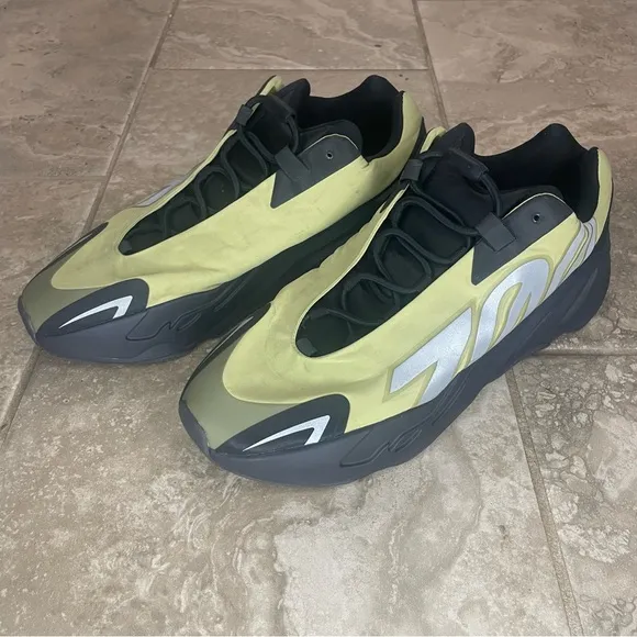 adidas Mens Yeezy Boost 700 Mnvn Slip On Sneakers Shoes Casual - Yellow sz 11.5