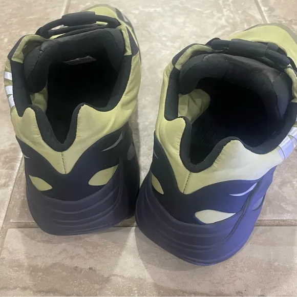 adidas Mens Yeezy Boost 700 Mnvn Slip On Sneakers Shoes Casual - Yellow sz 11.5