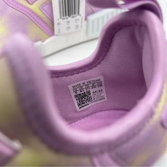 Adidas Originals NMD_R1 Shoes Kids White Bliss Lilac Running HQ6184 Size 5