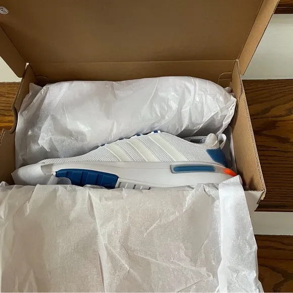 ADIDAS RACER TR23 SHOES MENS SIZE 9 NEW IN BOX NWT