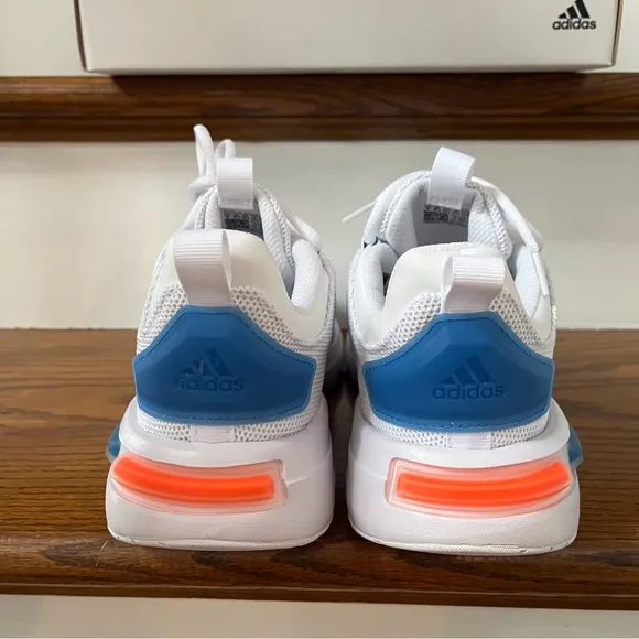 ADIDAS RACER TR23 SHOES MENS SIZE 9 NEW IN BOX NWT