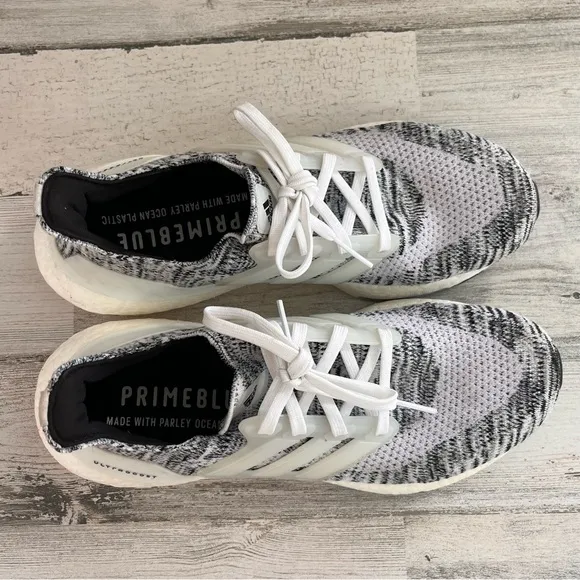 adidas Women’s Size 8.5 Ultraboost 21 Oreo Lace Up Running Shoes