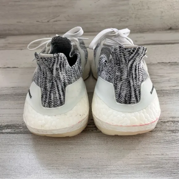 adidas Women’s Size 8.5 Ultraboost 21 Oreo Lace Up Running Shoes