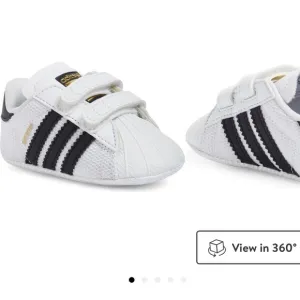 adidasSuperstar Sneaker