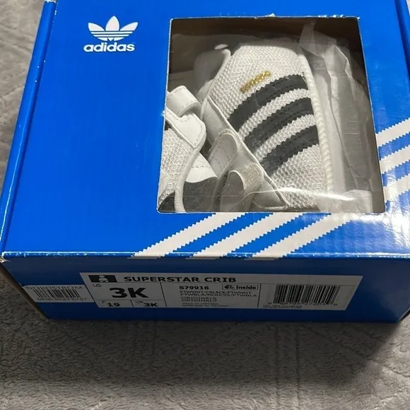 adidasSuperstar Sneaker
