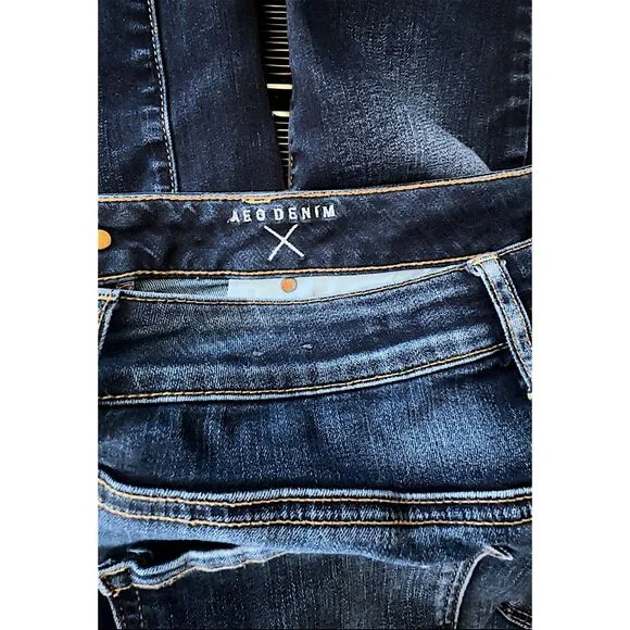 AEO Curvy Super Stretch High-Waisted Cropped Jegging Skinny Jeans - Size 2 (Shor