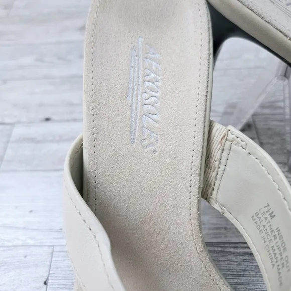 AEROSOLES &quot;Inside-Out&quot; Heeled Sandals Cream Women's Size 7.5