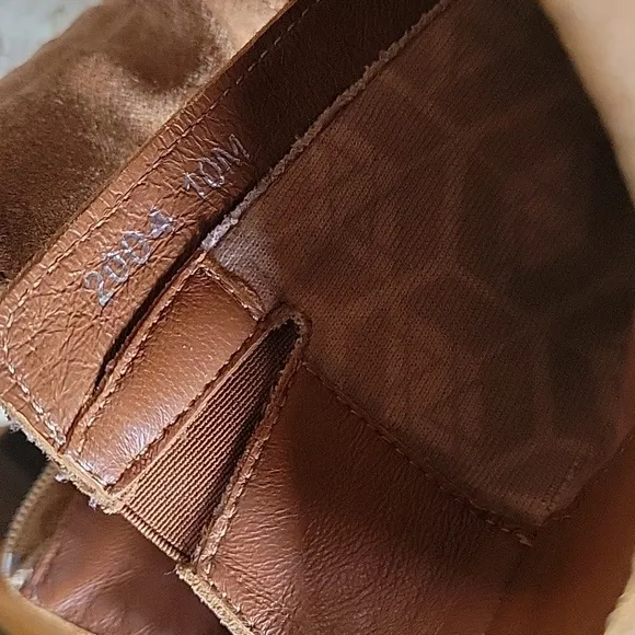 Aguatalia, tan suede ankle boots, size 10M