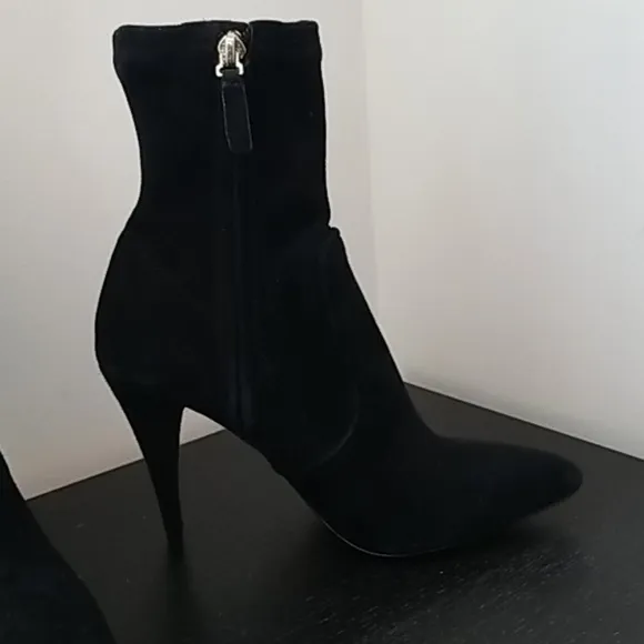 Alice   Olivia Suede Booties