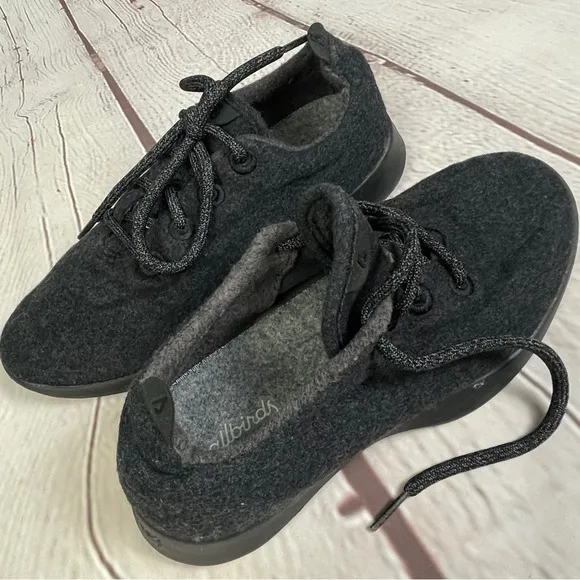 ALLBIRDS Wool Runners women's dark grey comfortable flexible sneaker shoe, sz 9