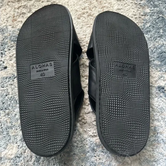 ALOHAS Black Leather Sandals