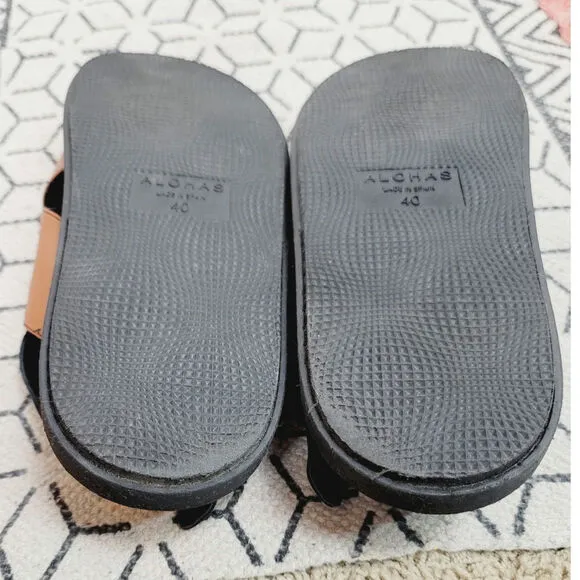 Alohas Marshmallow Bicolor Crossover Strap Sandals, sz 40 EU/ 9US