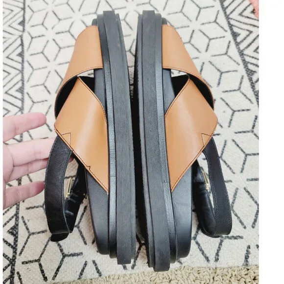 Alohas Marshmallow Bicolor Crossover Strap Sandals, sz 40 EU/ 9US