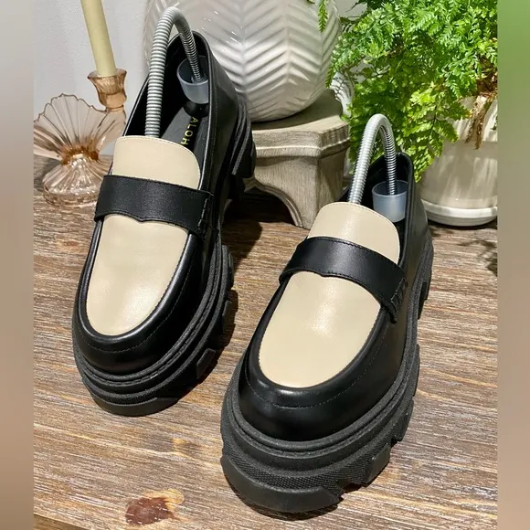 Alohas Mask Bicolor Black Vegan Leather Loafers Size 39 | Black &amp; White /Cream