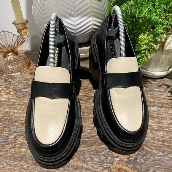 Alohas Mask Bicolor Black Vegan Leather Loafers Size 39 | Black &amp; White /Cream