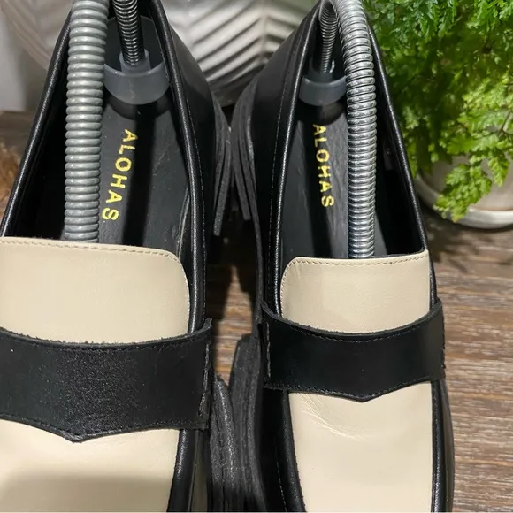 Alohas Mask Bicolor Black Vegan Leather Loafers Size 39 | Black &amp; White /Cream
