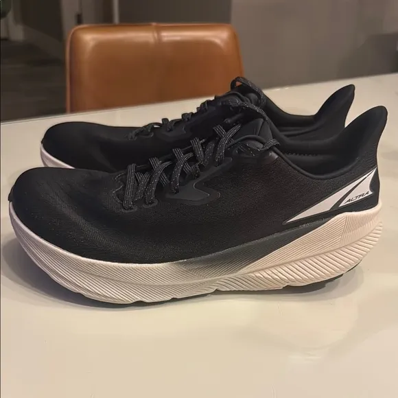 Altra Experience Flow Men’s Black Running Shoes