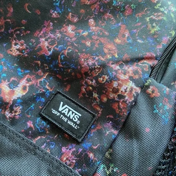 &gt;👧🏽VANS ALUMNI BACKPACK LAPTOP SLEEVE 3 POCKETS BLACK GALAXY BRAND NEW UNISEX