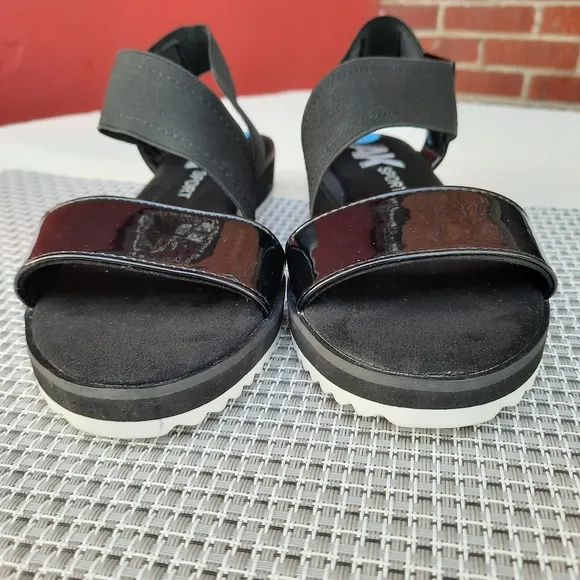 Anne Klein Sport Ankle Strap Comfort Sandals Small Wedge Black 7.5 NEW
