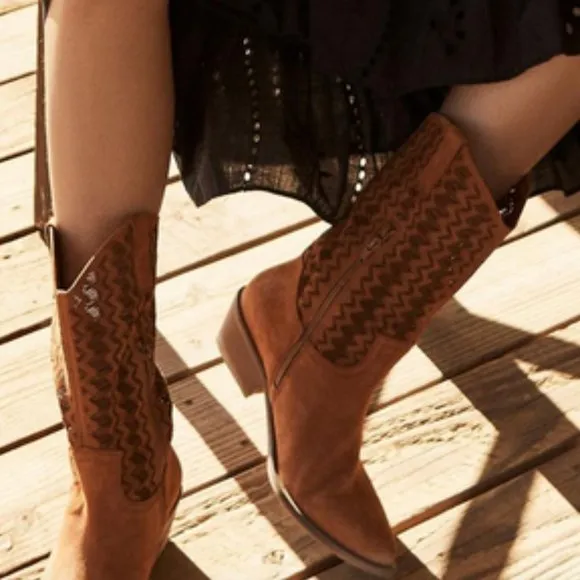 Anthropologie 7 37 NIB Honey Brown Cut-Out Suede Western Boots 250$ New