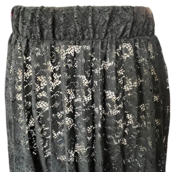 Anthropologie Sheer Lace Pleated Midi Black Skirt Elastic Waist Size Large EUC
