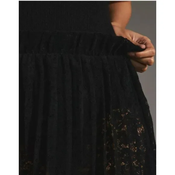 Anthropologie Sheer Lace Pleated Midi Black Skirt Elastic Waist Size Large EUC