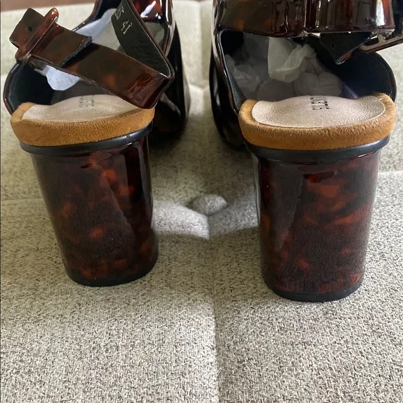 Anthropology silent D Tortoise Patent Leather Heels - Size 41 - Never worn