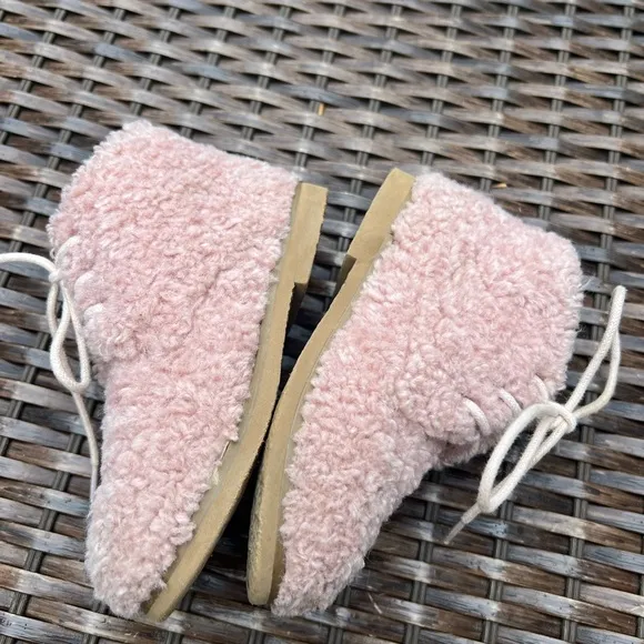AOI Age Of Innocence size 26 Teddy Jane pink boots