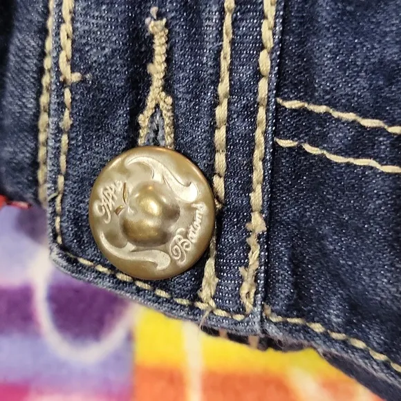 Apple Bottom Capri Jeans
