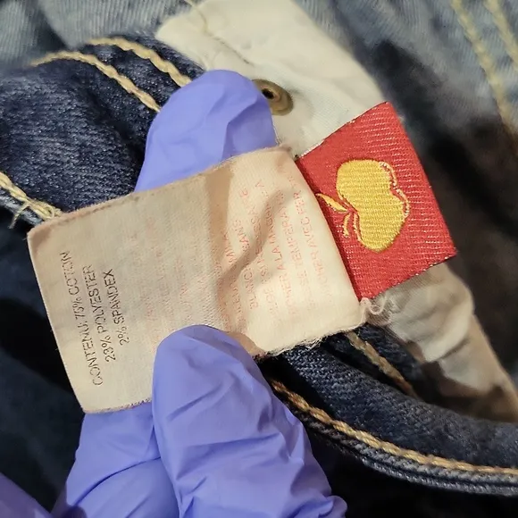 Apple Bottom Capri Jeans